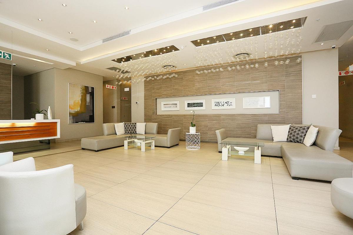 305 Sandton Skye Johannesburg Exterior photo